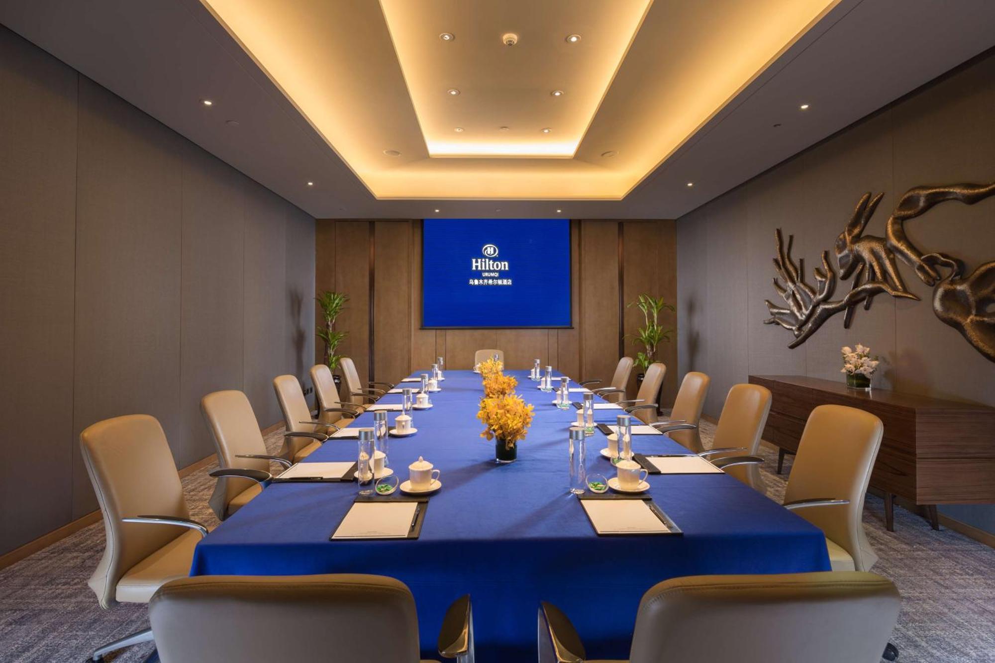 Hilton Ουρούμτσι Εξωτερικό φωτογραφία