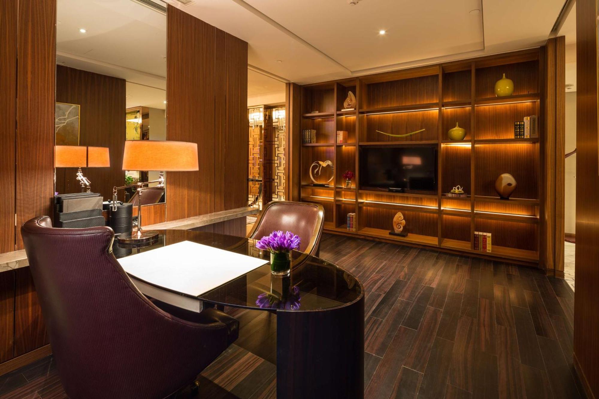 Hilton Ουρούμτσι Εξωτερικό φωτογραφία