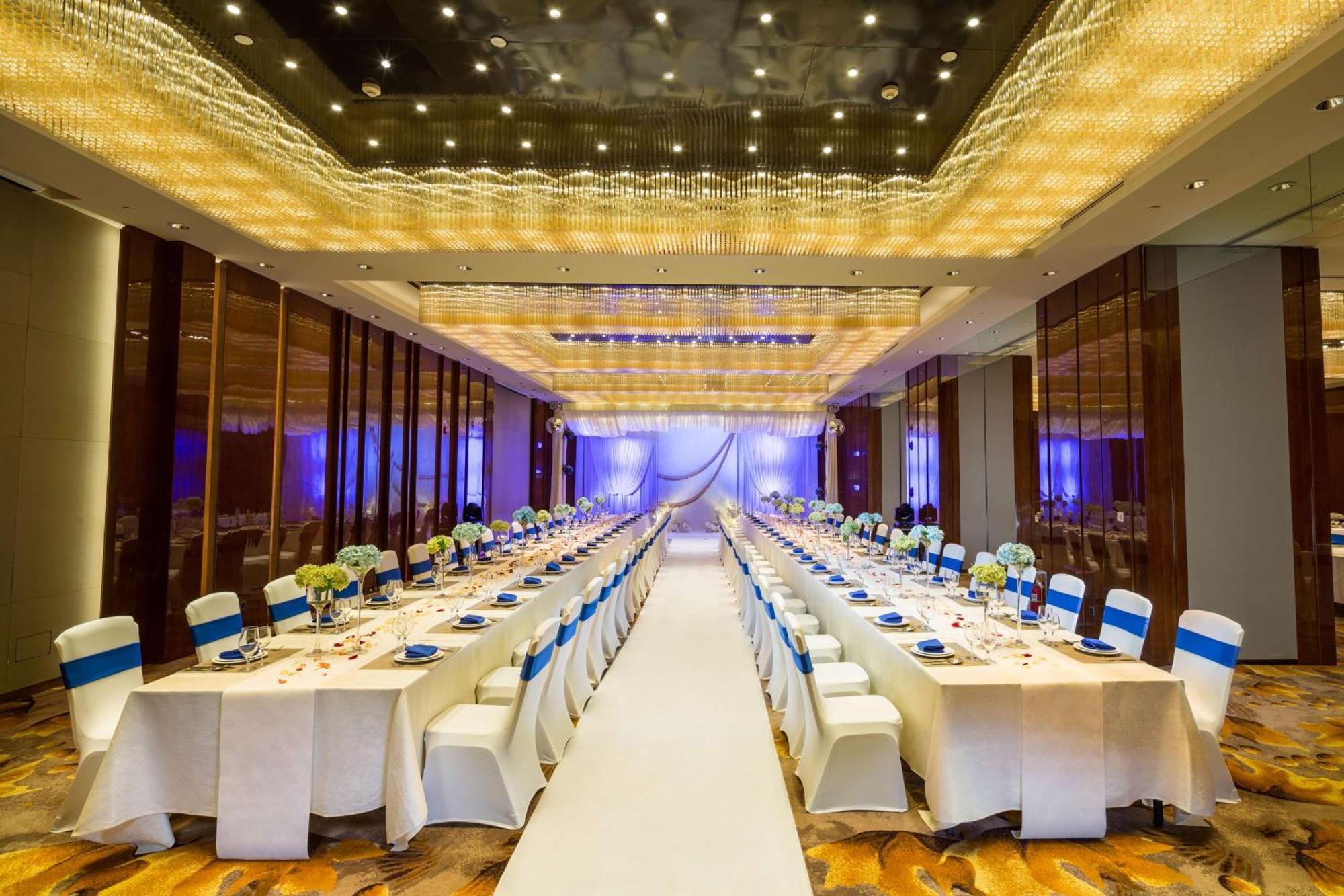 Hilton Ουρούμτσι Εξωτερικό φωτογραφία